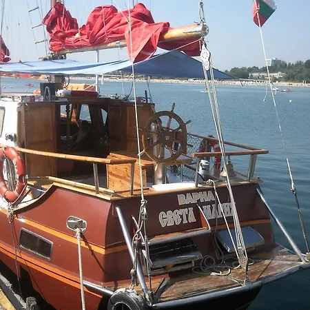 بيت ضيافة Zapovedni Rai 4*