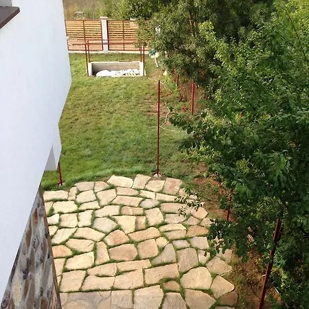 Zapovedni Rai بيت ضيافة 4*