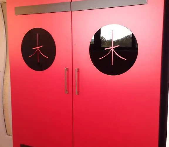 Konukevi Zapovedni Rai