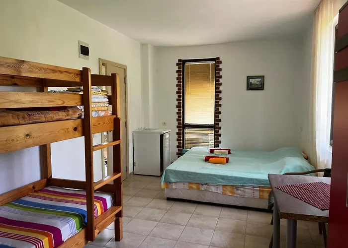 Zapovedni Rai Konukevi 4*