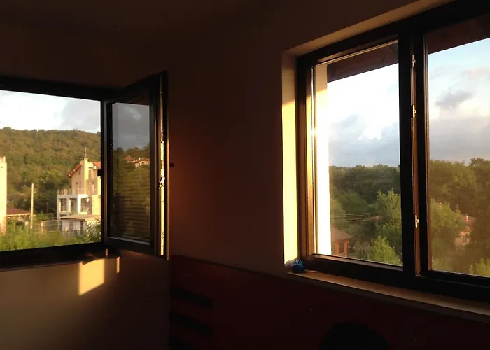 Konukevi Zapovedni Rai 4*