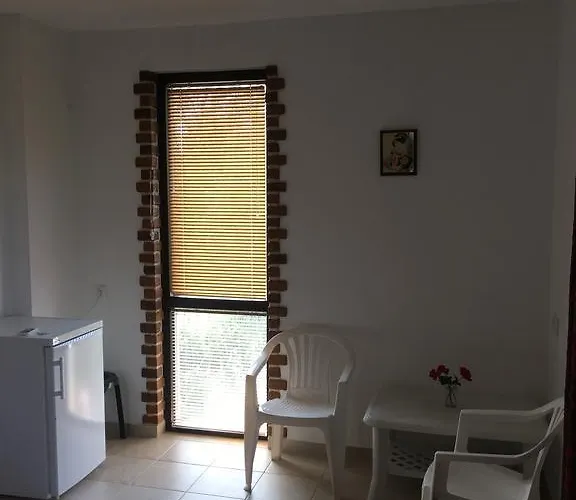 Konukevi Zapovedni Rai Primorsko