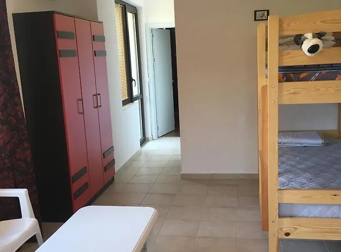 Konukevi Zapovedni Rai