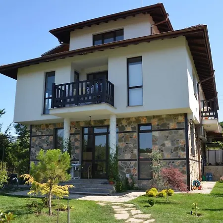 Zapovedni Rai Penzion *
