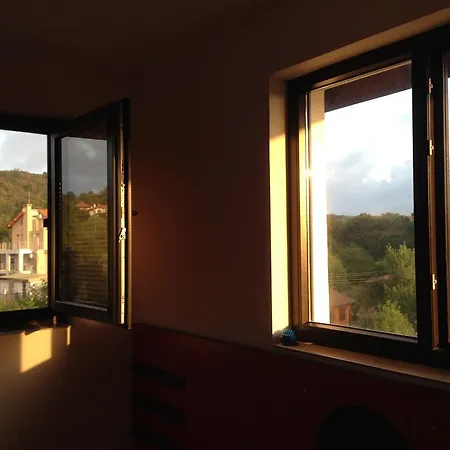 Guest house Zapovedni Rai 4*