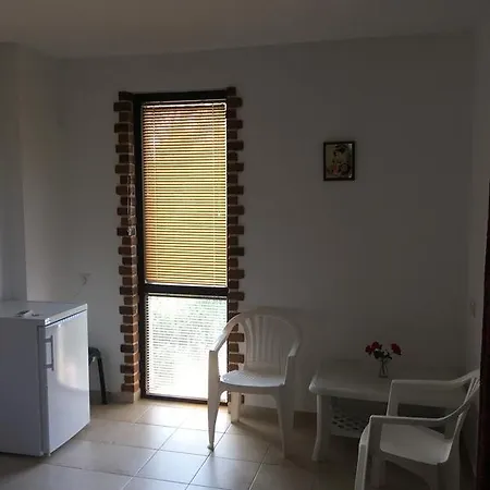 Guest house Zapovedni Rai Primorsko
