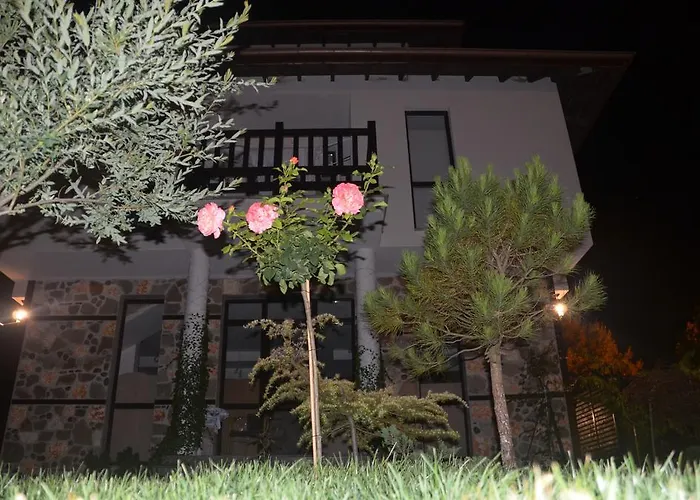 Guest house Zapovedni Rai 4*